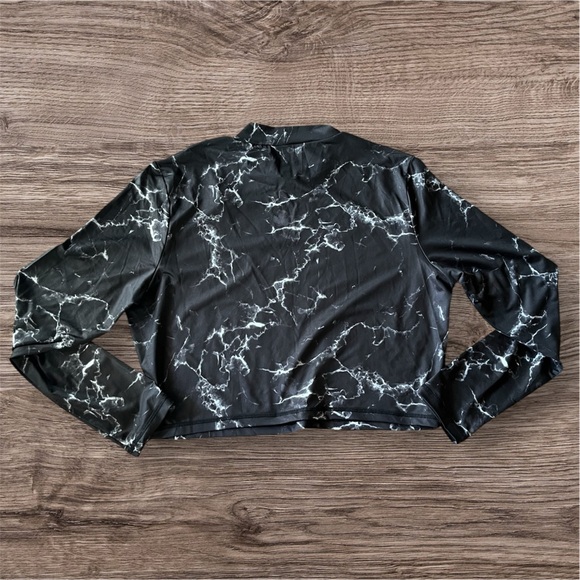 NWT Byffbunny Collection Limitless Black and White Marble Shirt Women’s Size 2XL - Picture 3 of 7